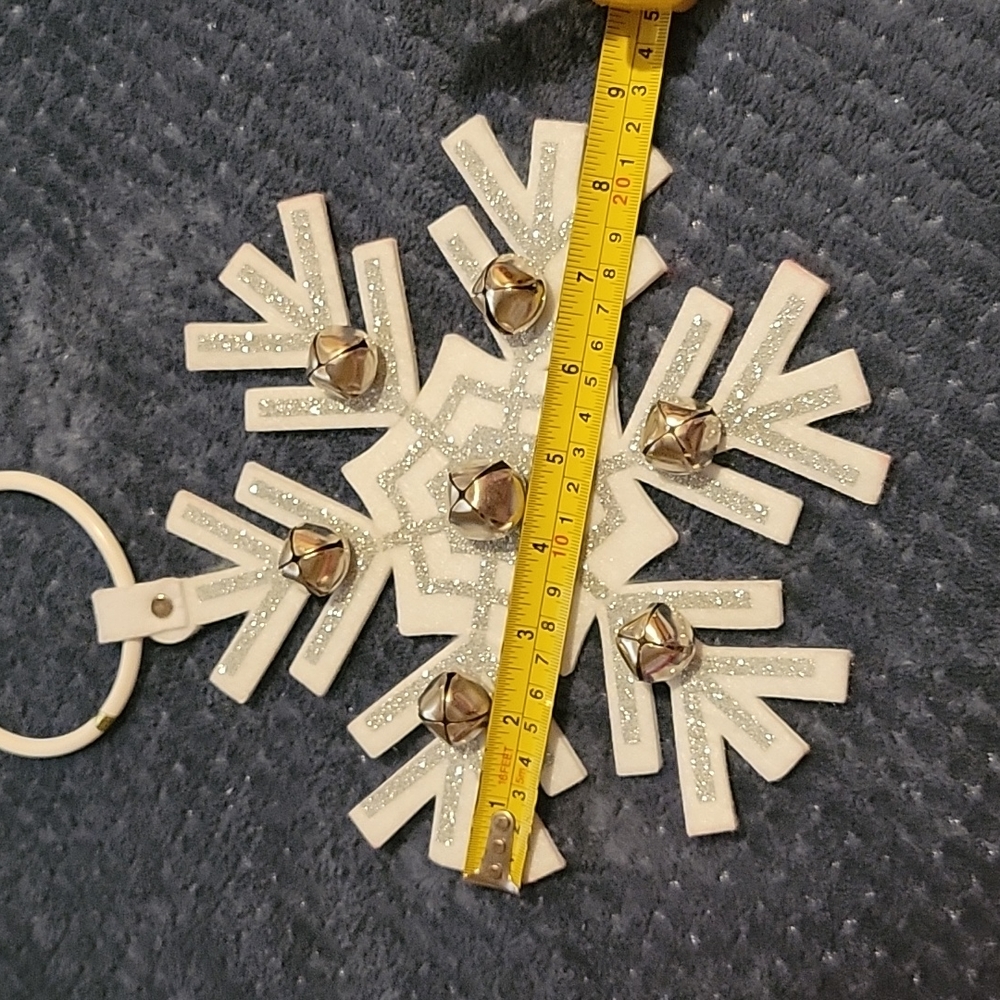 NEW SET OF 4 CHRISTMAS DECORATIONS - Picture 13 of 17